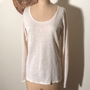 Scoop neck linen sweater